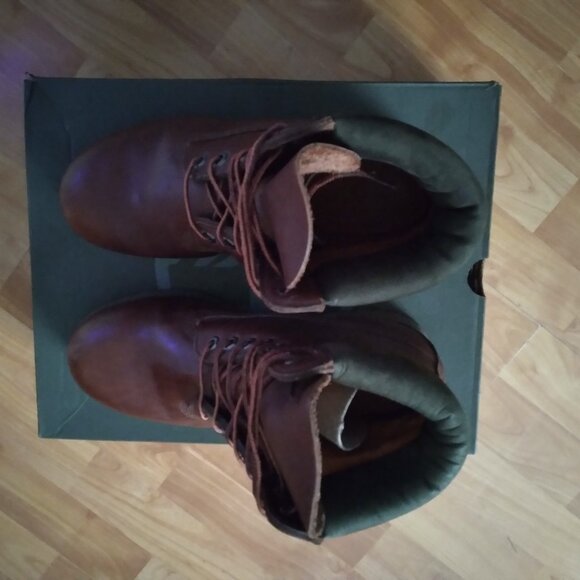 Timberland Mens - RARE- 6 Inch Premium Leather Boots Size 7 (WIDE) (US)
